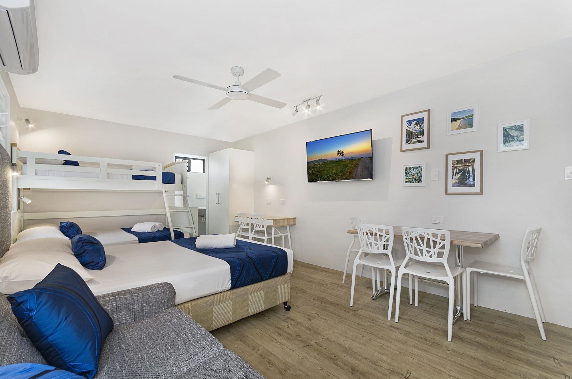 Beach House Motel Townsville Exterior photo