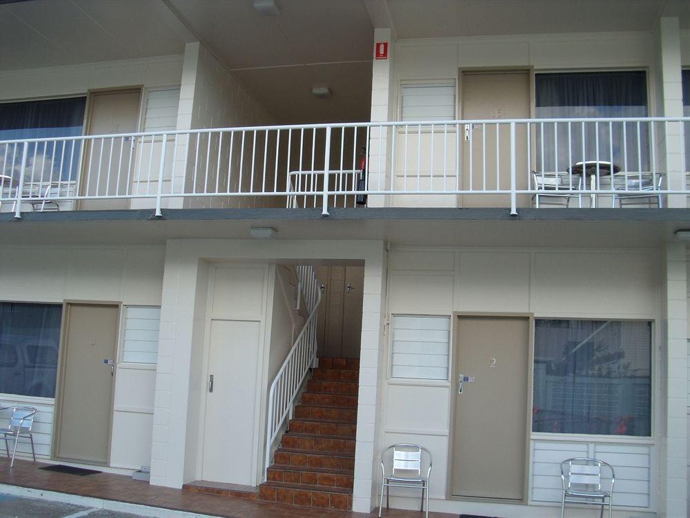 Beach House Motel Townsville Exterior photo