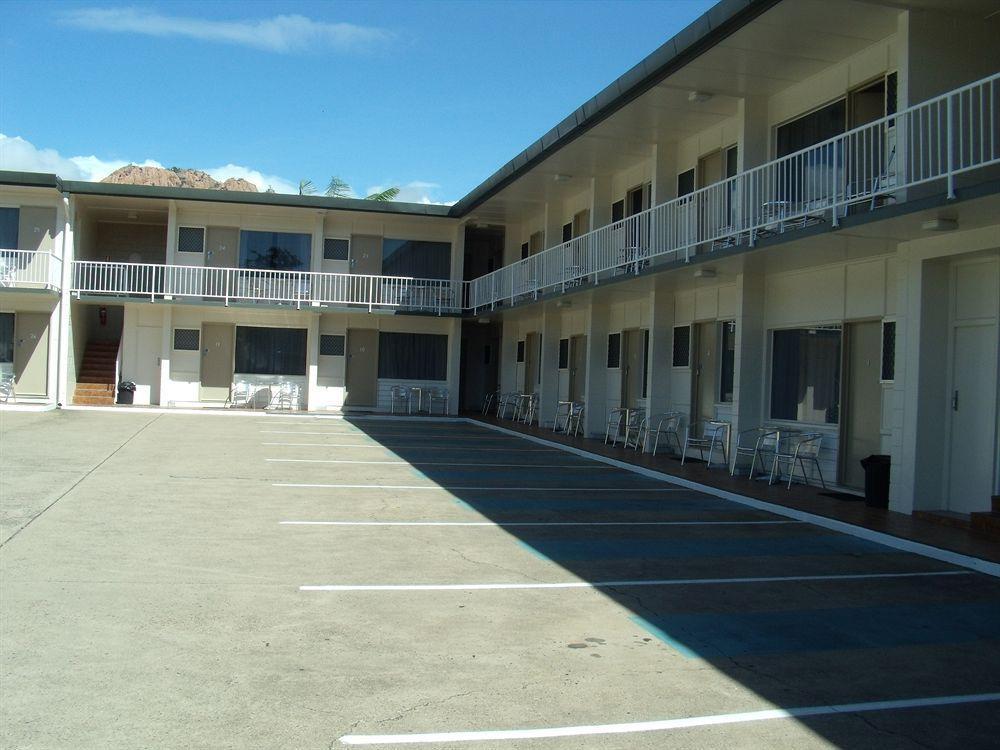 Beach House Motel Townsville Exterior photo
