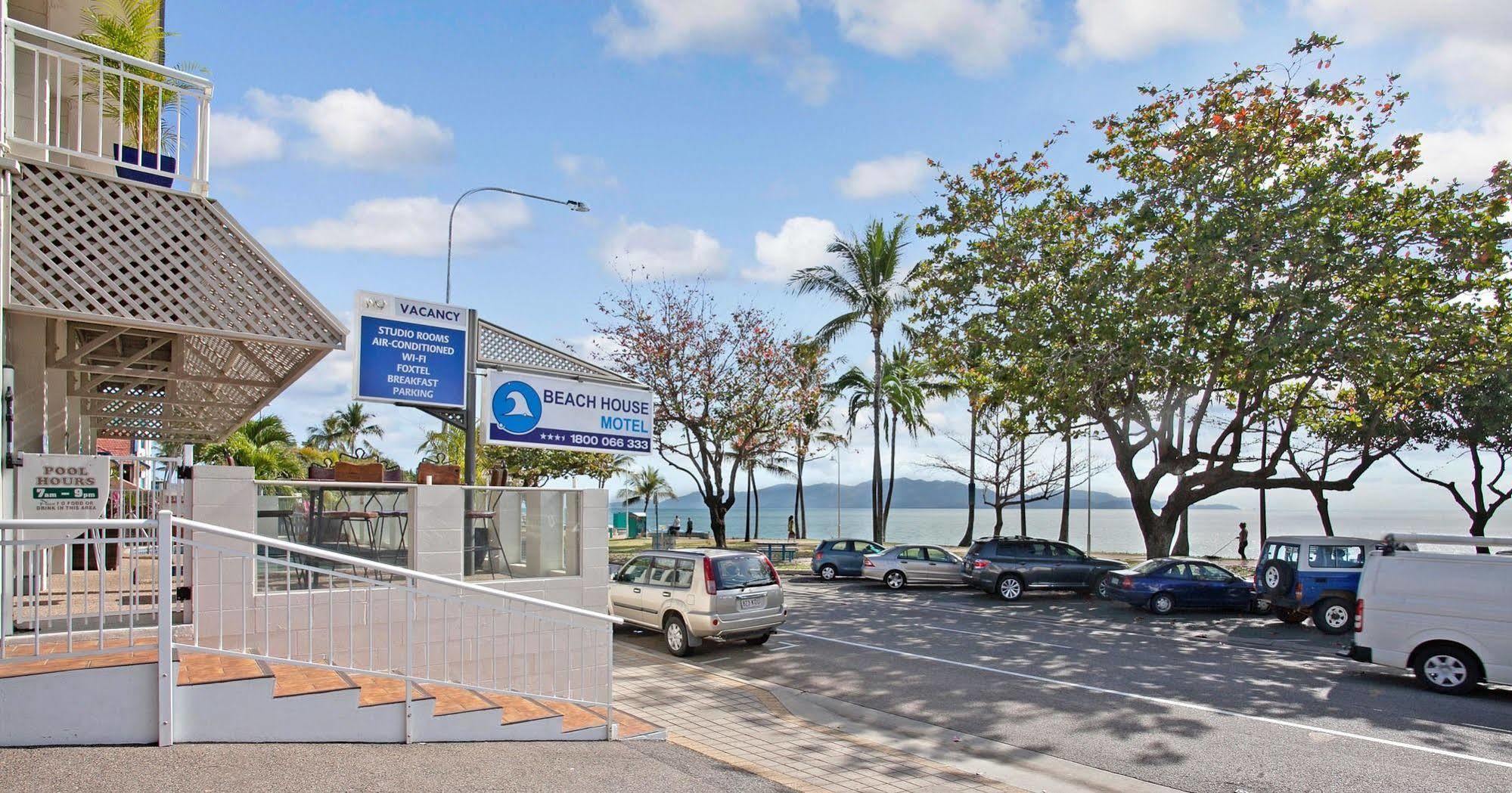 Beach House Motel Townsville Exterior photo